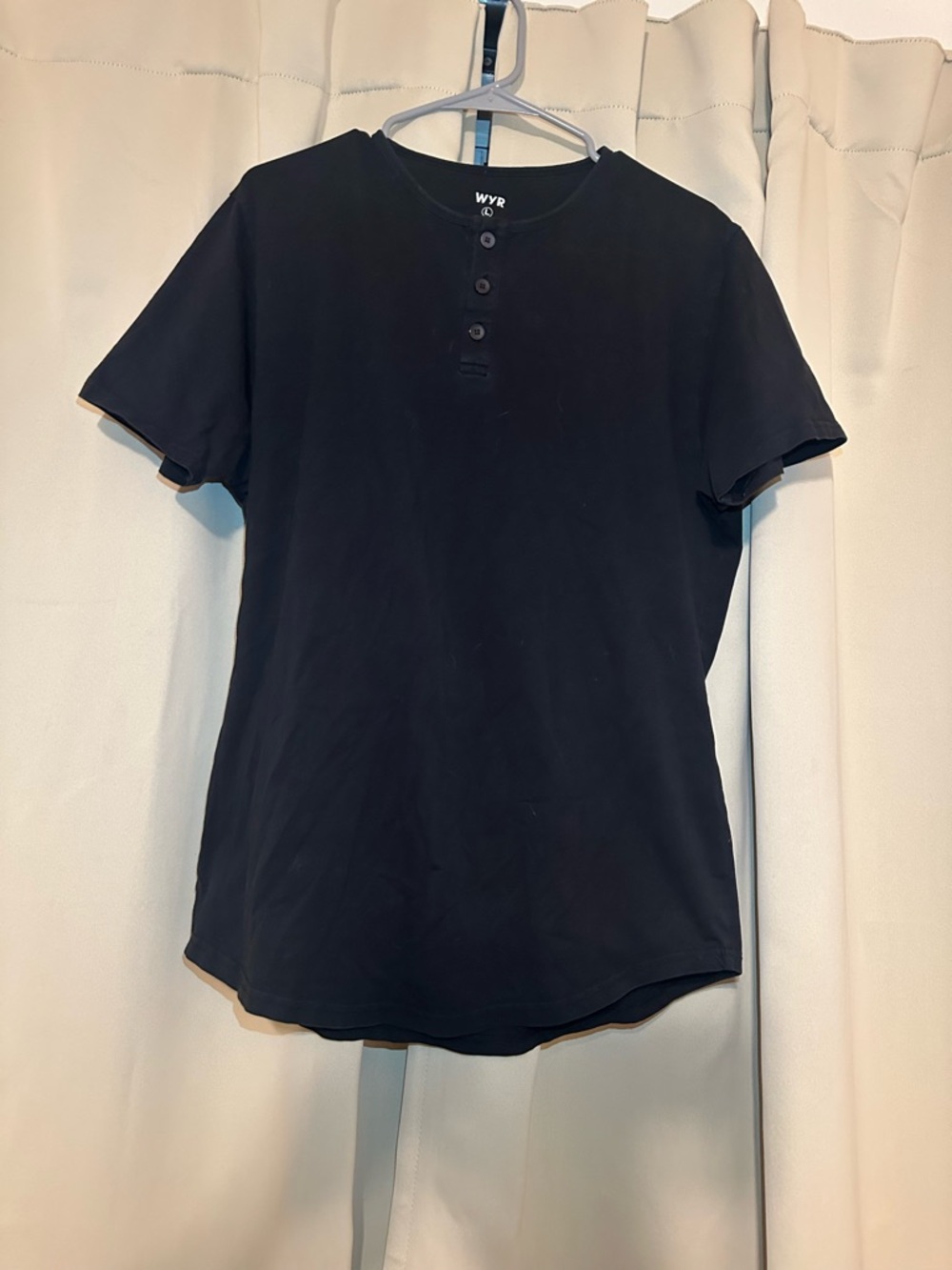 Men's Black Short-Sleeve Henley Button-Down Shirt
